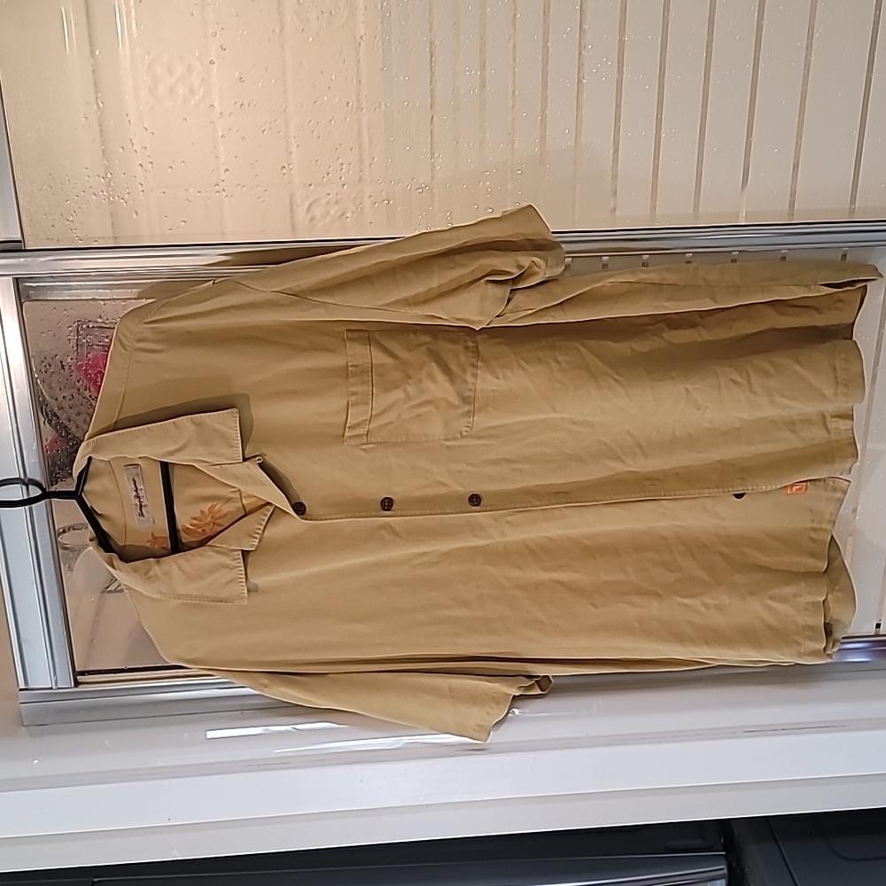 Short sleeve button down shirt